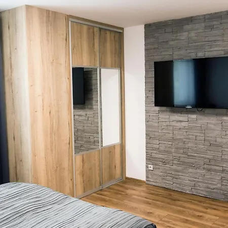 Stracena Nocleg ze śniadaniem